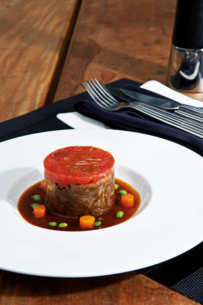Gâteau of braised Dutch veal cheek with bush tomato marmalade recipe