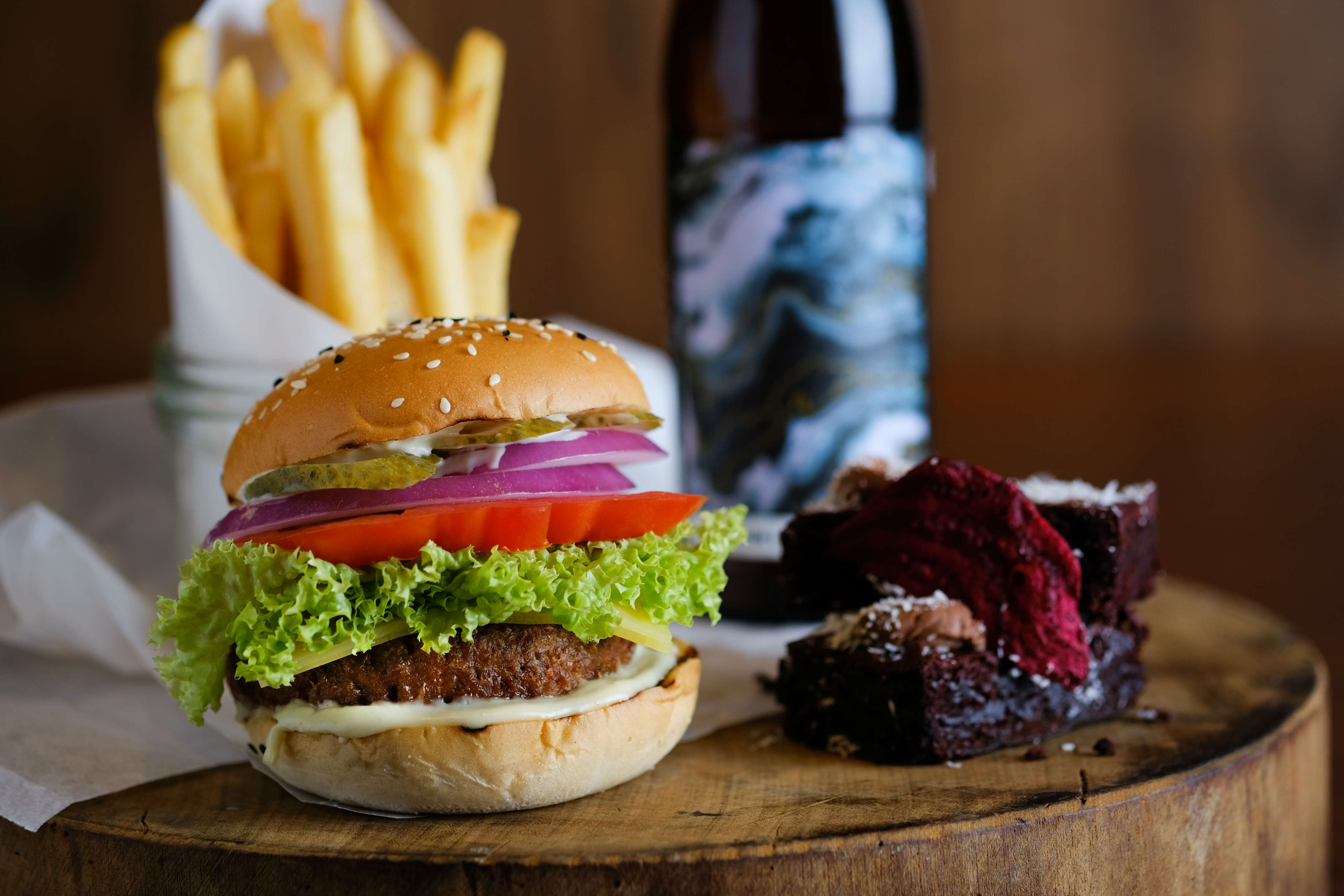 , Grand Hyatt Singapore to serve plant-based burgers from Beyond Burgers