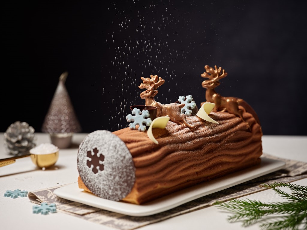 , epicure’s 12 Days Of Christmas Giveaway 2018 Day 5: two PARKROYAL on Kitchener Road’s Sea Salt Caramel Log Cakes