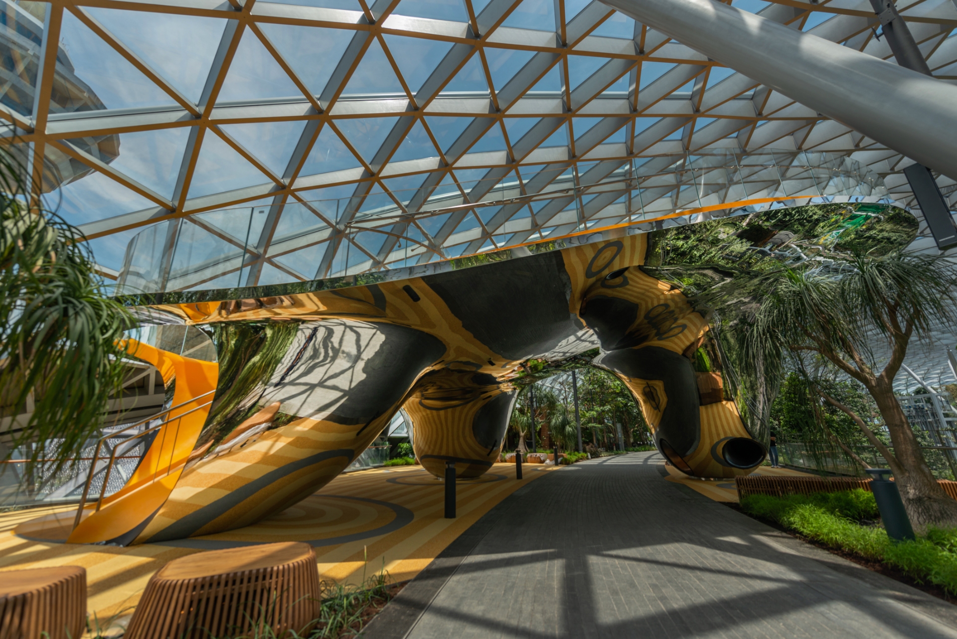 , Here&#8217;s how to spend 24 hours at Jewel Changi Airport