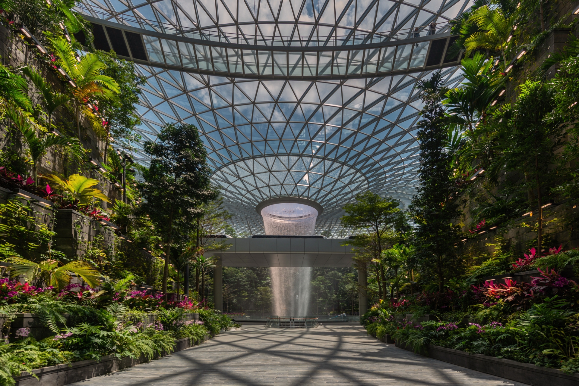 , Here&#8217;s how to spend 24 hours at Jewel Changi Airport