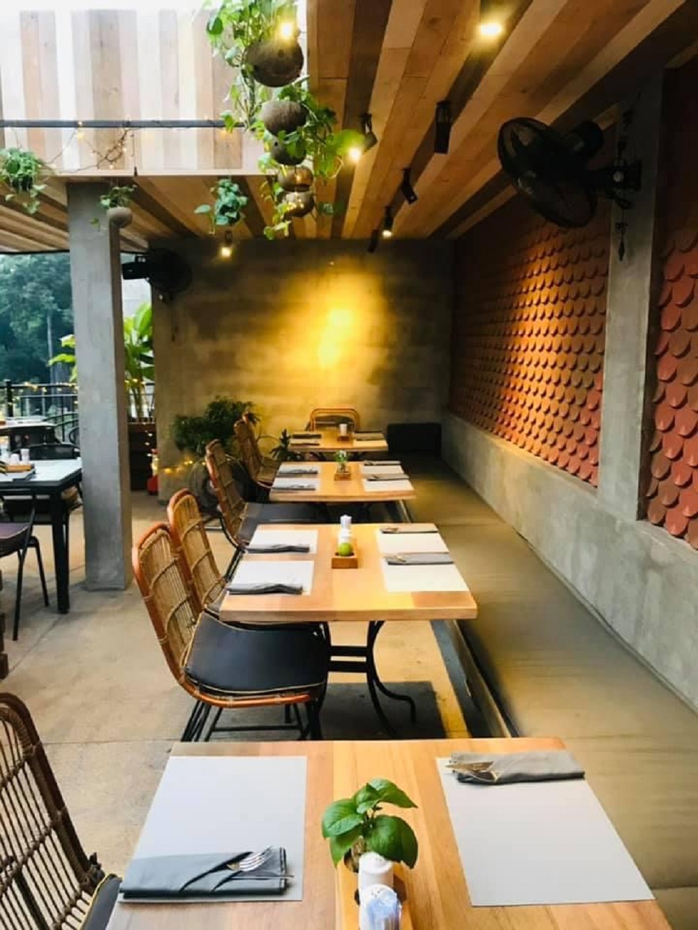 , CHANH BISTRO &#8211; FEEL YOUR ROOFTOP FANTASY