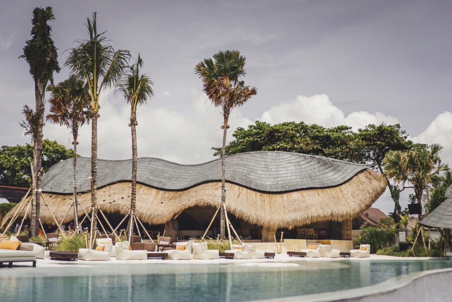 Mari Beach Club