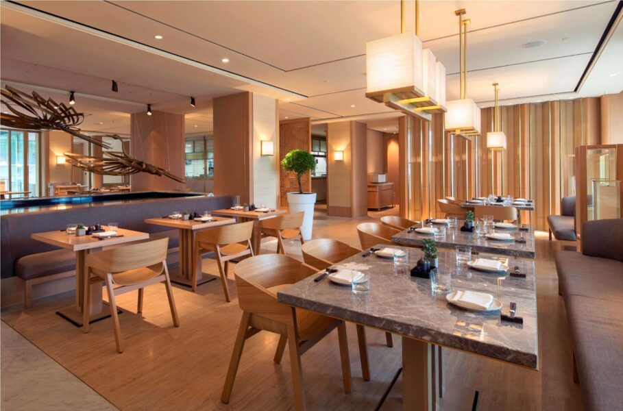 Apéritif at OKU, Hotel Indonesia Kempinski Jakarta