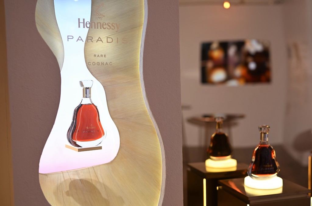 Hennessy’s Paradis Campaign ‘Paradis is on Earth’, Hennessy’s Paradis Cognac Celebrates Its Latest Campaign ‘Paradis is on Earth’