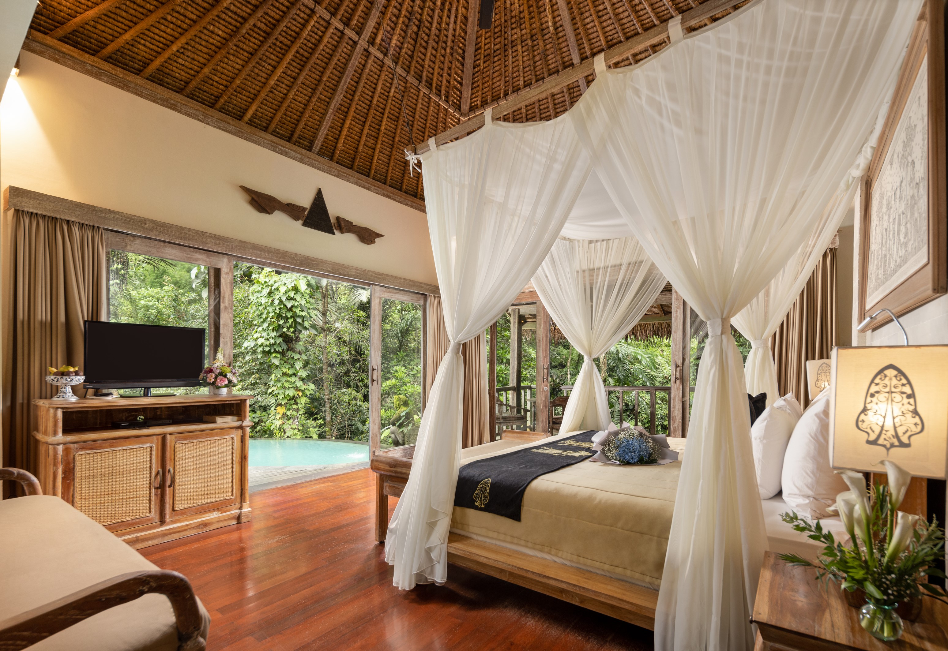 the kayon resort ubud, Discover romantic bliss in nature&#8217;s embrace at The Kayon Resort in Ubud