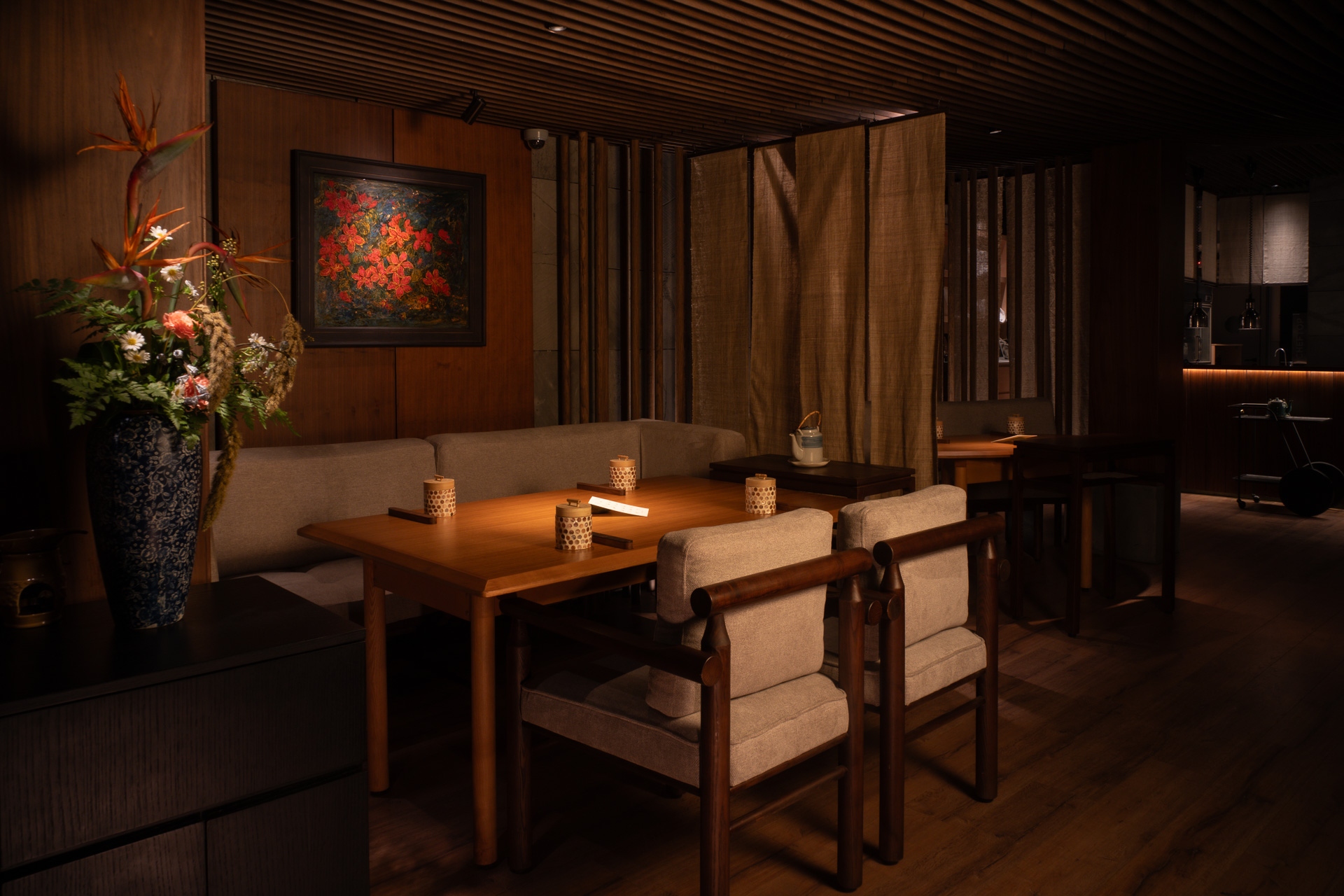 , Refined Vietnamese Cuisine