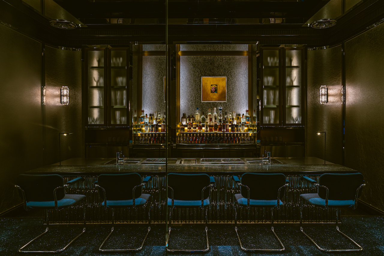 Elegant bars, Elegant Bars In Singapore To Swing By This New Year’s Eve 2024