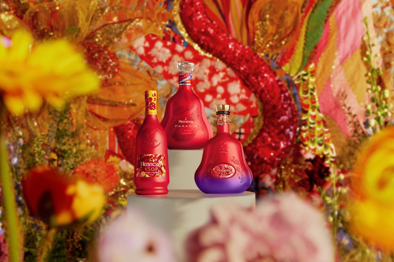 alcoholic gifts, Elegant Alcoholic Gifts and Collectors’ Items for Lunar New Year