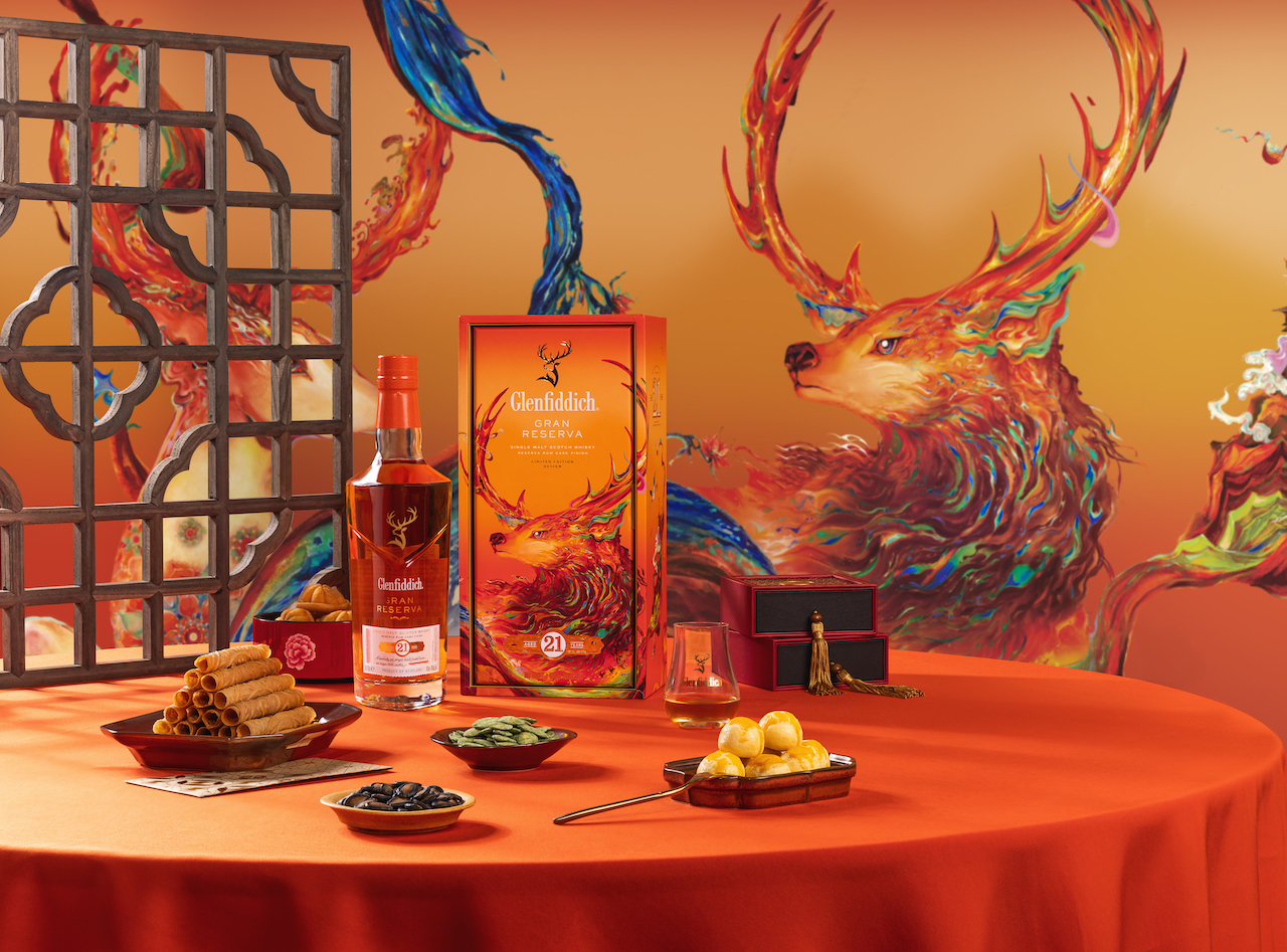 alcoholic gifts, Elegant Alcoholic Gifts and Collectors’ Items for Lunar New Year