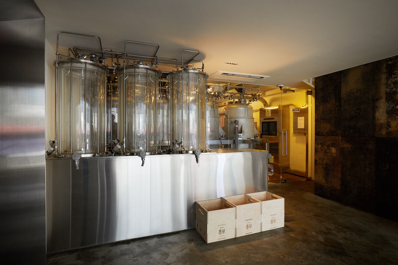 makgeolli, Chunpoong Brewery Safeguards Makgeolli&#8217;s Future: Marrying Tradition With Cutting-edge AI