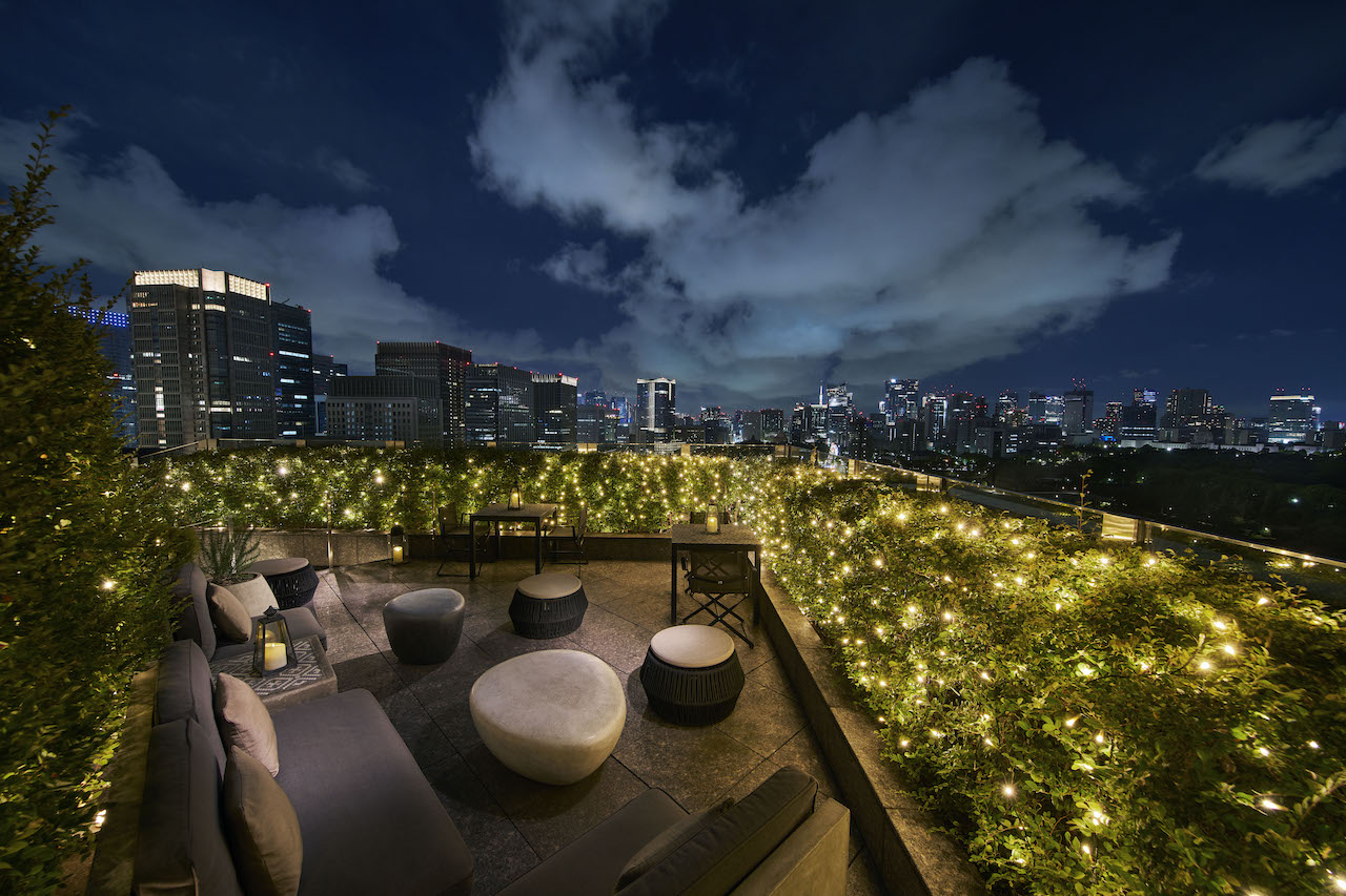 Tokyo, Tokyo’s Luxurious Hotel Club Lounges With A View