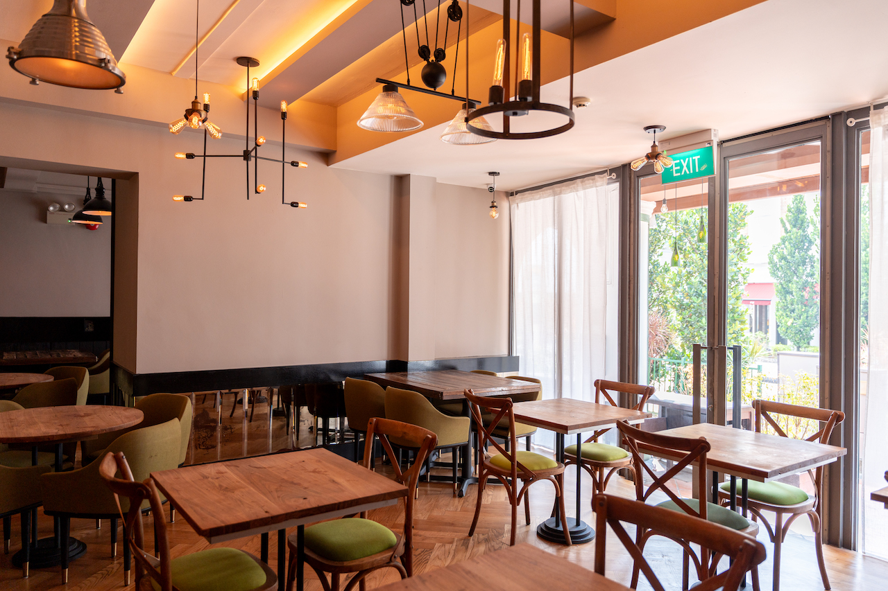 pizzas, 4 Restaurants To Tuck into Gourmet Pizzas in Singapore
