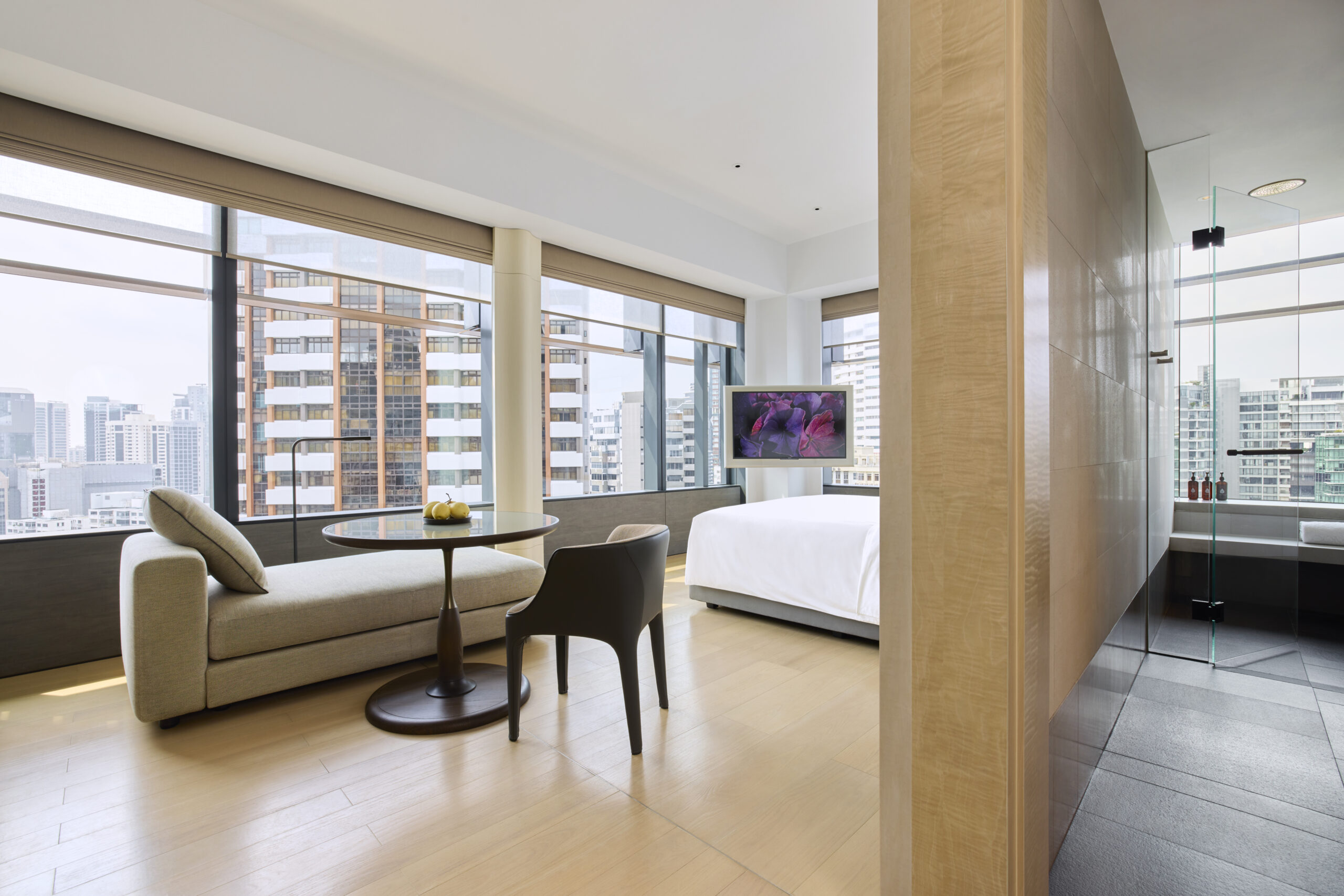 A look at COMO Metropolitan London's Emerald Room
