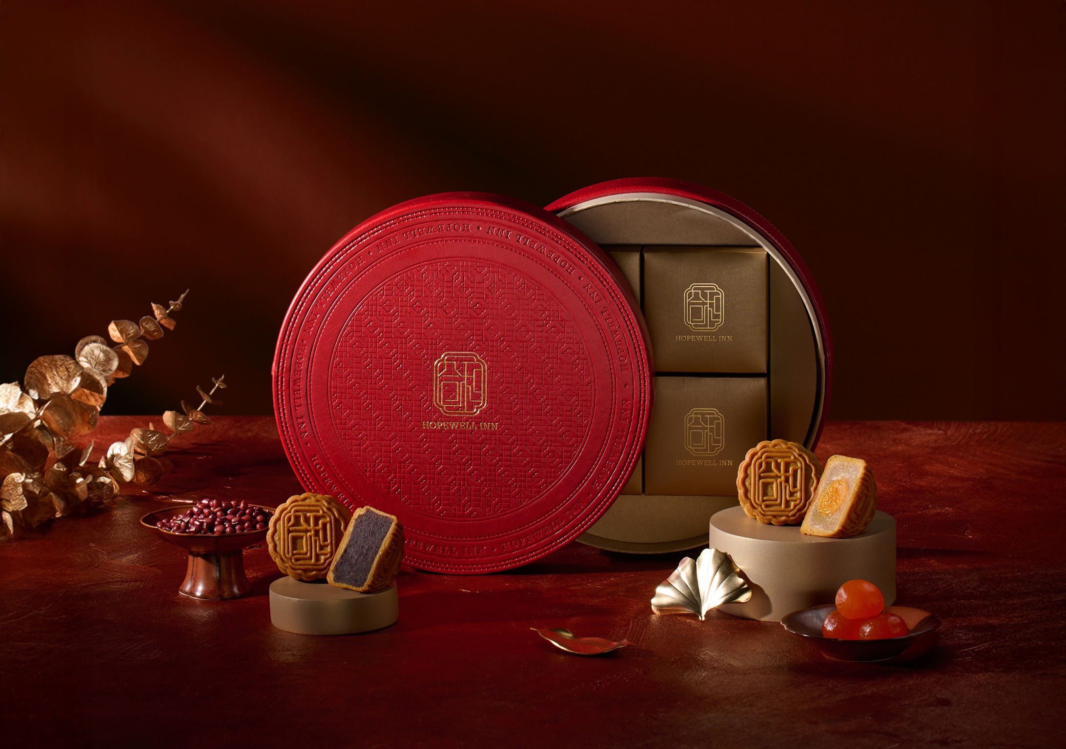 Asia Mooncakes, Under the Golden Moon &#8211; Asia Pacific’s Most Exquisite Mooncakes