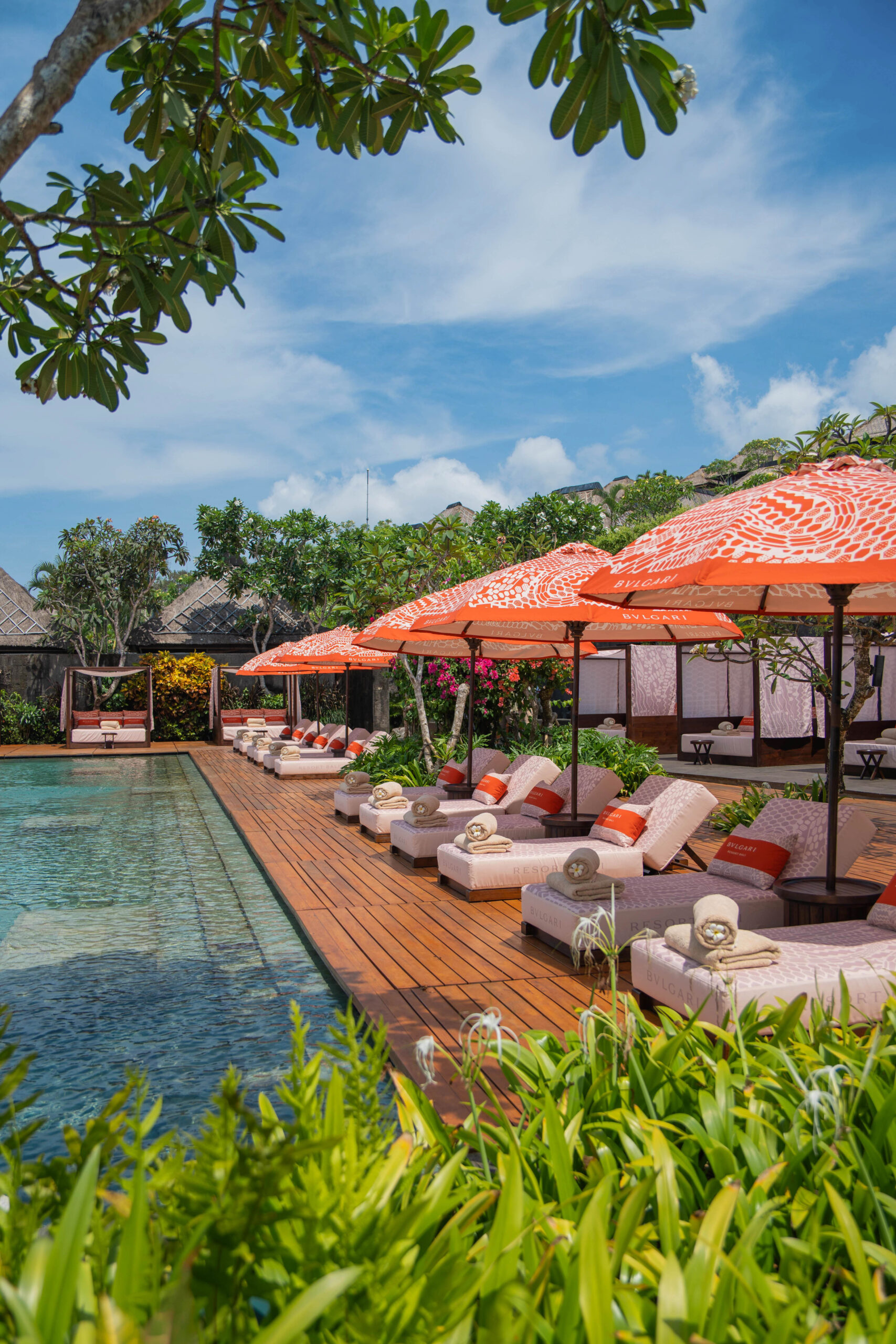 Bvlgari Bali Serpenti pool club