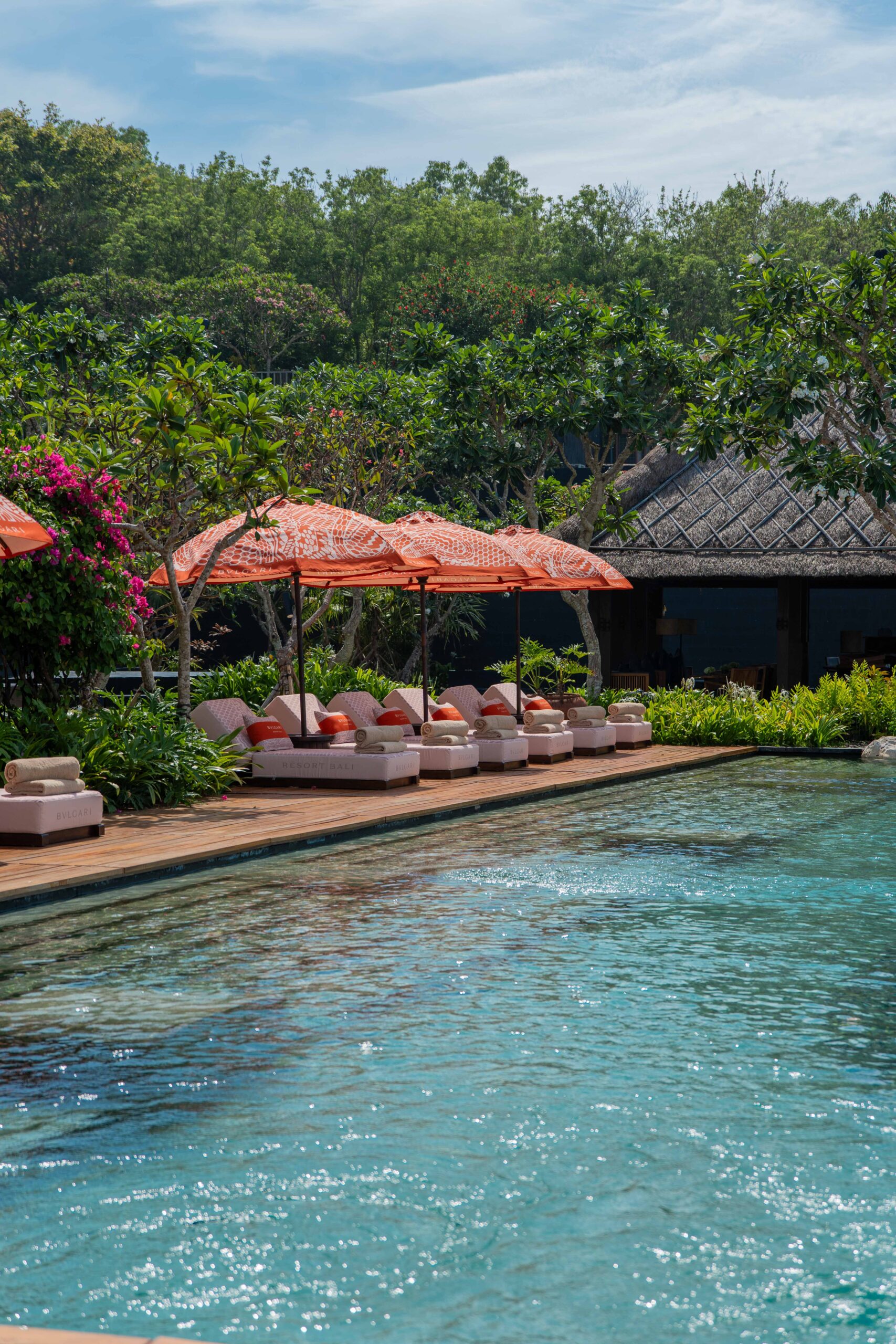 Bvlgari Bali Serpenti pool club