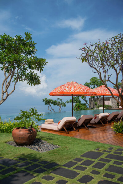 Bvlgari Bali Serpenti pool club