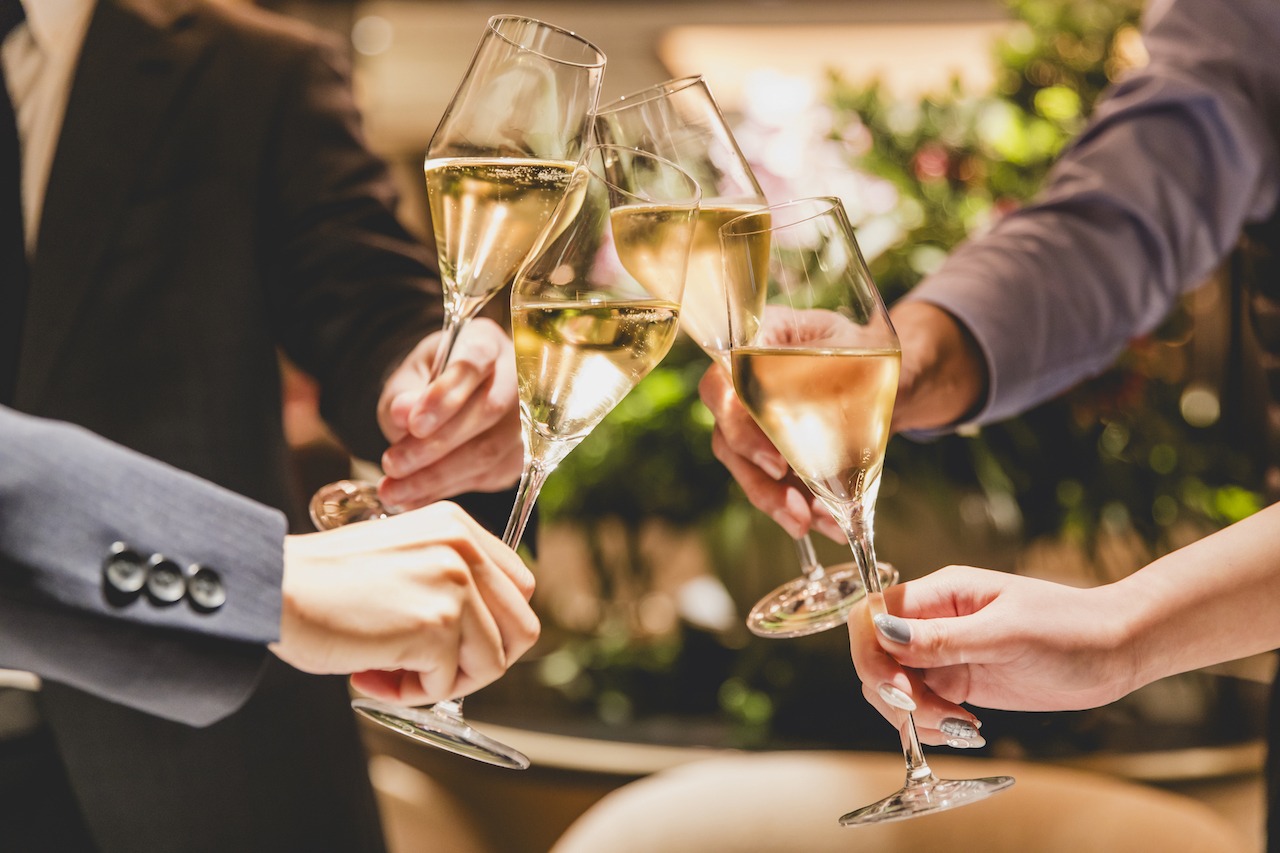 New Year, Ring in 2026 in Style: New Year&rsquo;s Eve Dining in Hong Kong and Kyoto