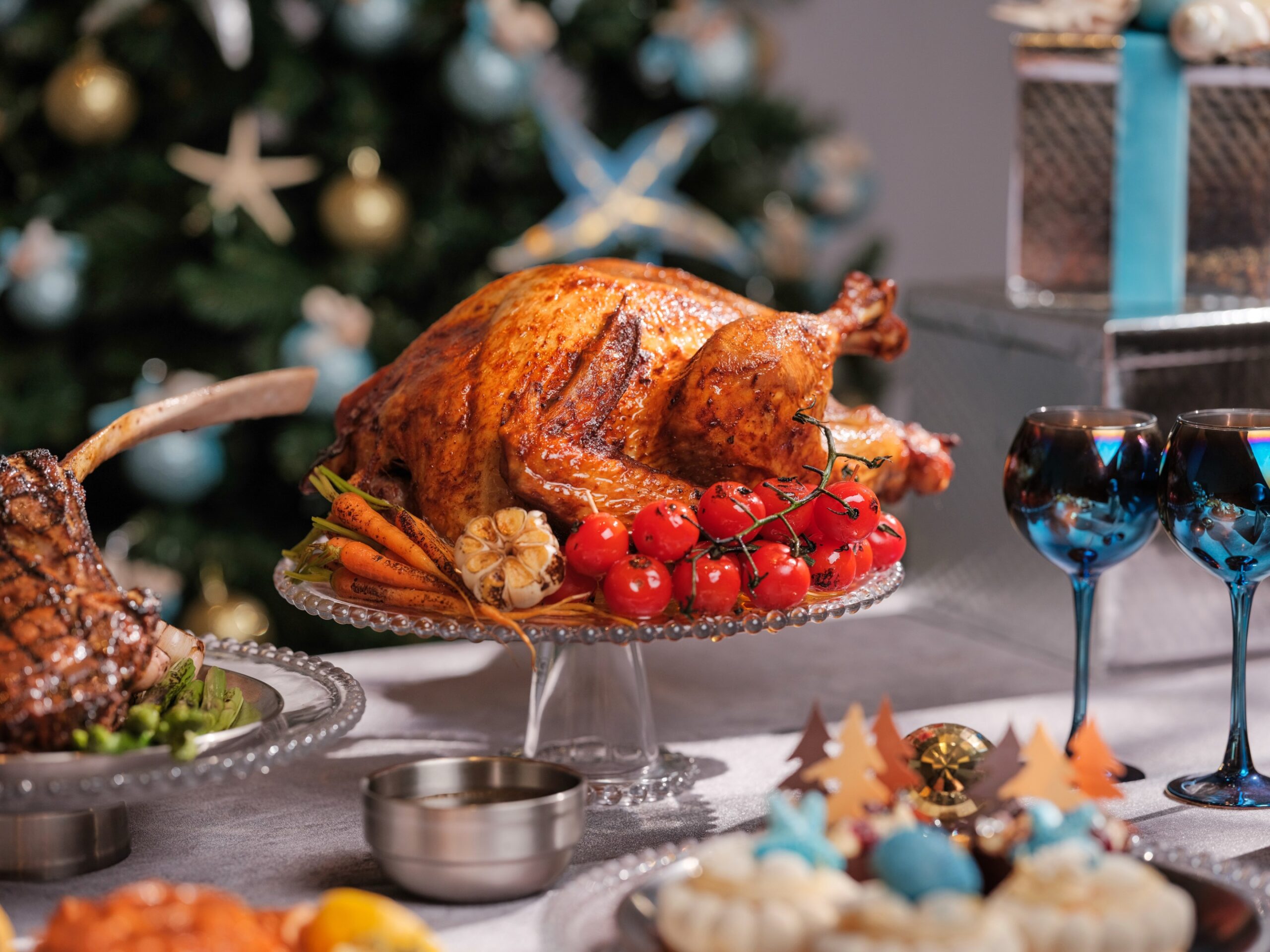 padma hotel semarang festive, Festive Feasts with Oceanic Flair at Padma Hotel Semarang