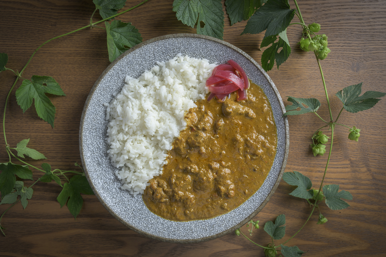 Niseko, Beyond the Slopes: Where to Eat and Drink in Niseko After Skiing