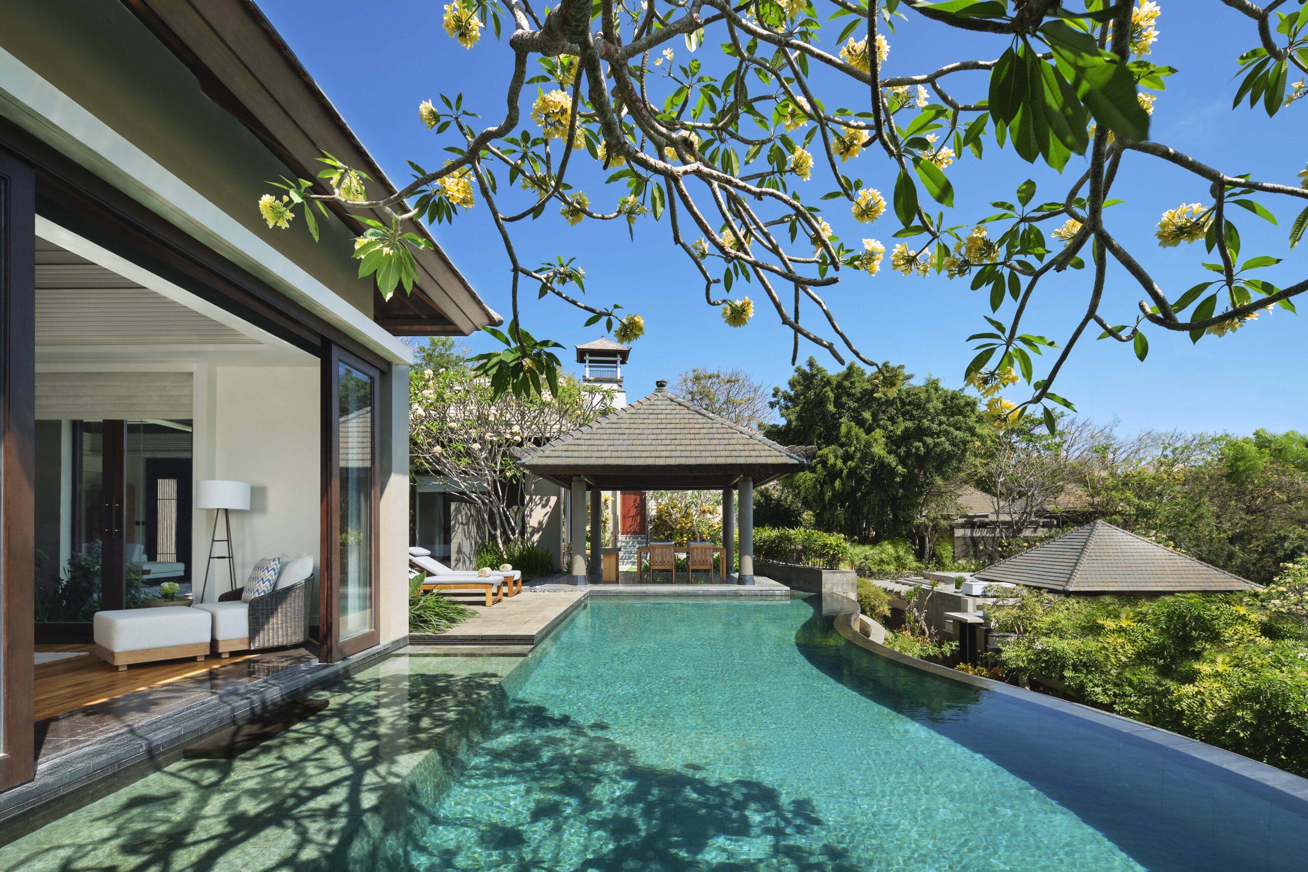 Umana Bali all-villa getaway