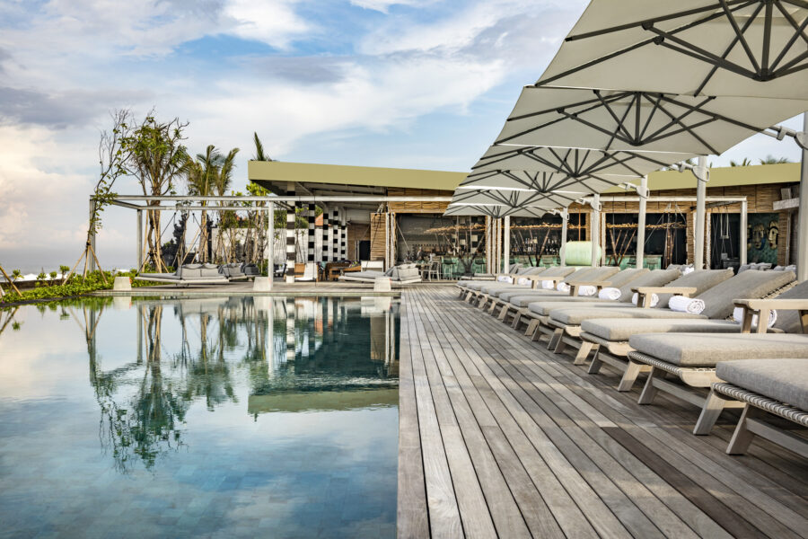 COMO Uma Canggu floating Pilates