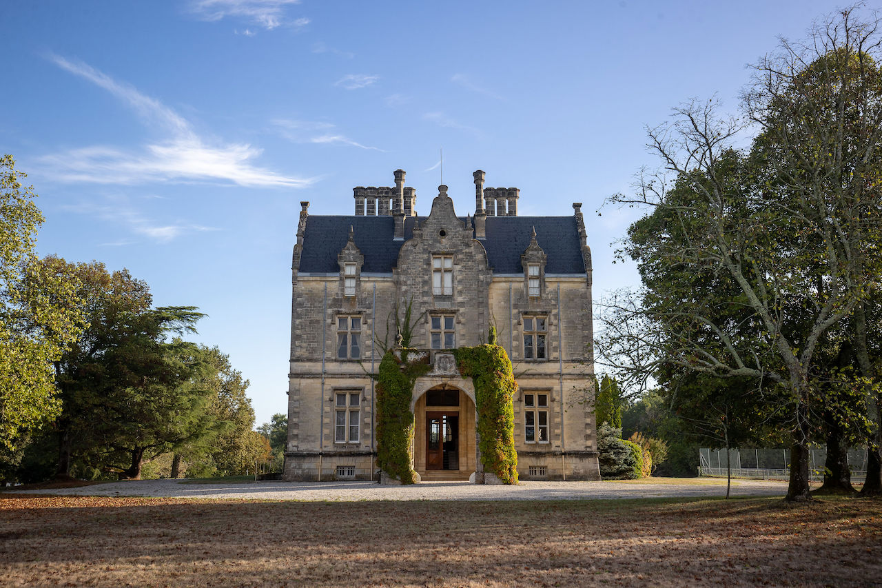 Penfolds, Penfolds&rsquo; Global Expansion: From Australian Icon to French Winemaking Endeavours