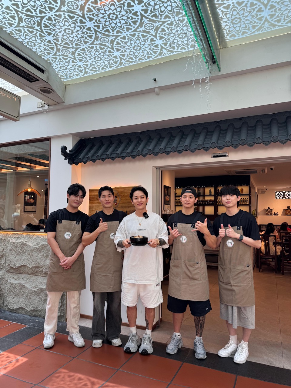 Samgyetang, Nourishing Samgyetang: Where to Eat Korean Ginseng Chicken Soup Singapore