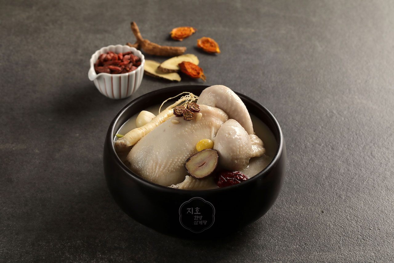 Samgyetang, Nourishing Samgyetang: Where to Eat Korean Ginseng Chicken Soup Singapore