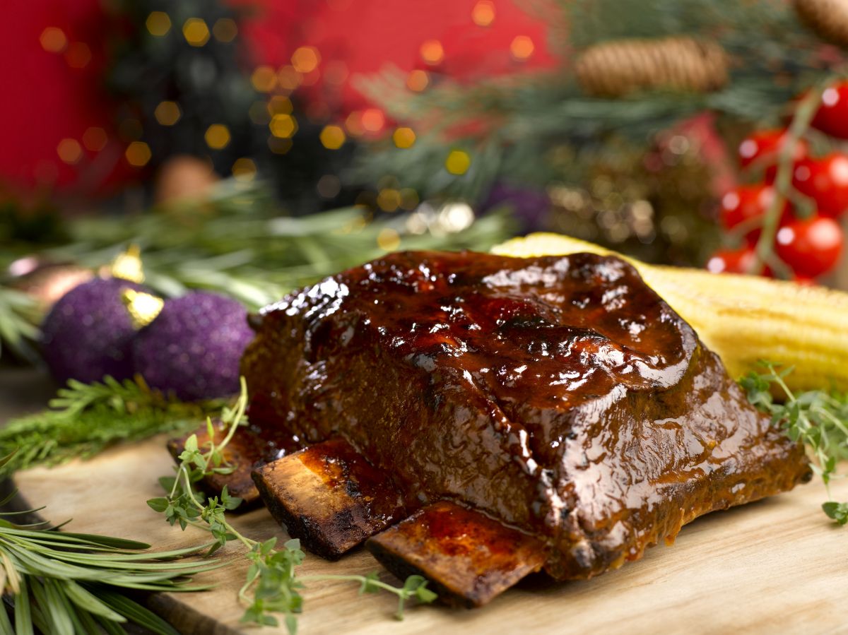 , epicure’s 12 days of Christmas giveaway Day 2: Barbecued Grain-fed Beef Ribs and Red Velvet Yule Log with Wild Morello Cherries in Kirsch from Crowne Plaza Changi Airport