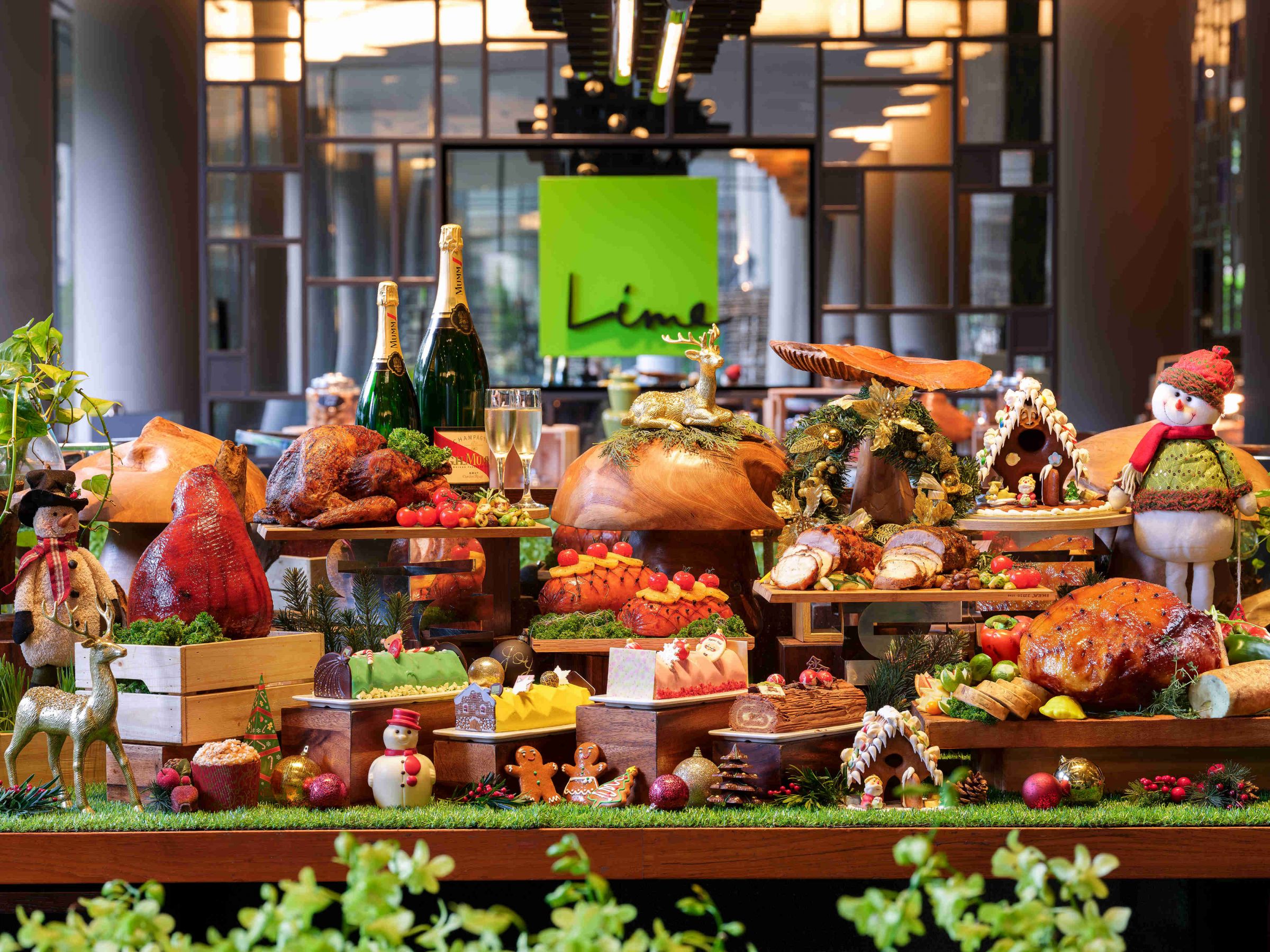, epicure’s 12 Days Of Christmas Giveaway Day 7: PARKROYAL on Pickering&#8217;s Festive Dinner Buffet for two at Lime