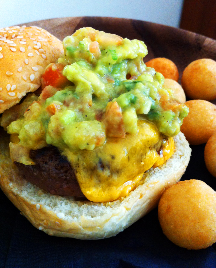 Beef burgers with guacamole recipe | epicure Magazine