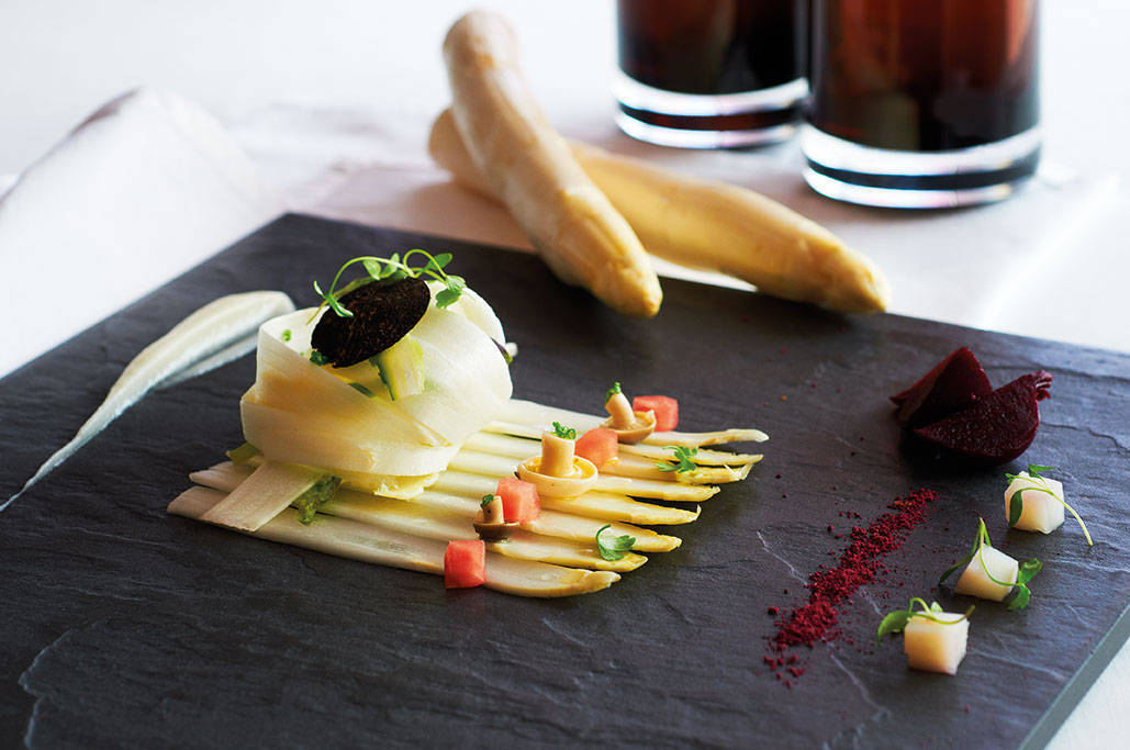 Asparagus crudite with Jerusalem artichoke and black truffle dressing recipe epicure Magazine